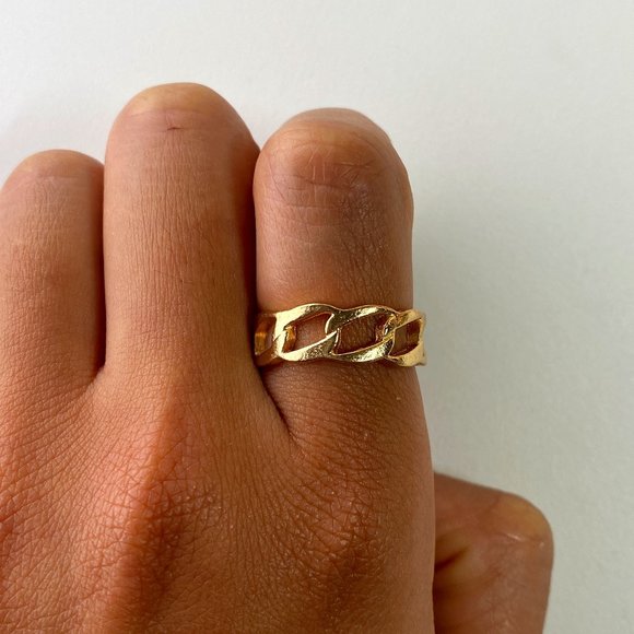 Jewelry - Gold Chainlink Ring, Size 8